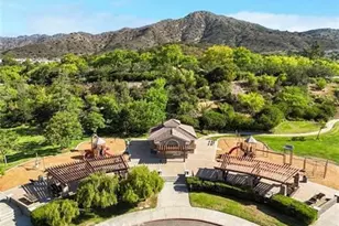 6698 Summerhill Ct, Oak Park, CA 91377 - Photo 31