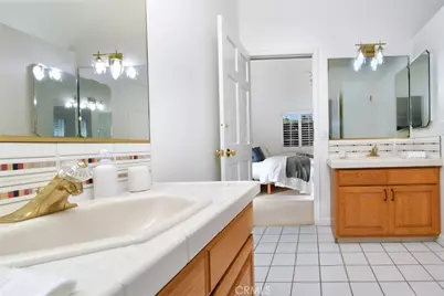 5070 Avenida Oriente, Tarzana, CA 91356 - Photo 25