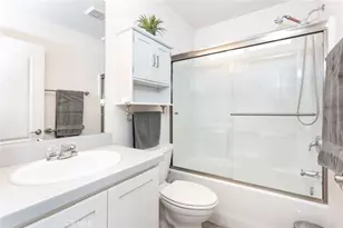 18 Portola, San Fernando, CA 91345 - Photo 13