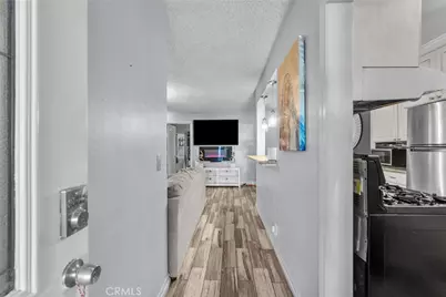 13761 Dronfield Avenue, Sylmar, CA 91342 - Photo 11