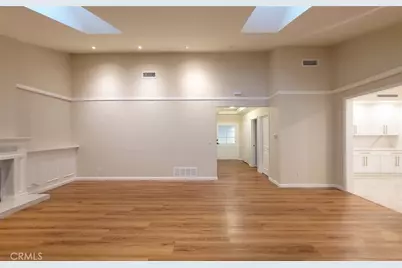 22201 Schoolcraft, Canoga Park, CA 91303 - Photo 17