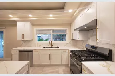 22201 Schoolcraft, Canoga Park, CA 91303 - Photo 21