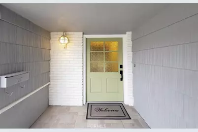 22201 Schoolcraft, Canoga Park, CA 91303 - Photo 7