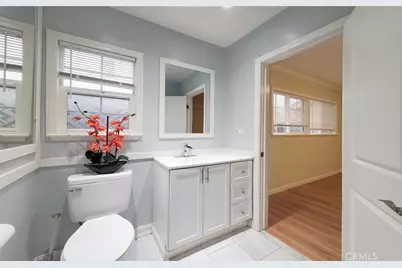 22201 Schoolcraft, Canoga Park, CA 91303 - Photo 13