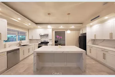 22201 Schoolcraft, Canoga Park, CA 91303 - Photo 23