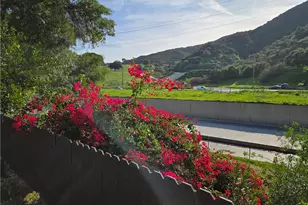 3212 W Valley Heart Dr, Burbank, CA 91505 - Photo 37