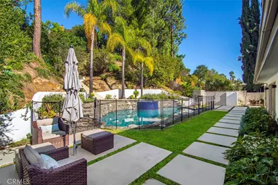 4676 Arriba Drive, Tarzana, CA 91356 - Photo 33