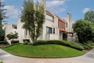 6540 Hayvenhurst, Lake Balboa, CA 91406 - Photo 3