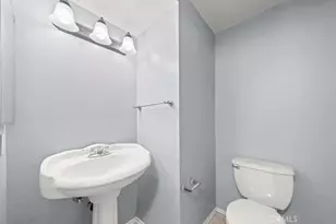 1713 Vine St, Alhambra, CA 91801 - Photo 15