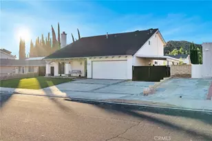 29015 Gladiolus, Canyon Country, CA 91387 - Photo 5