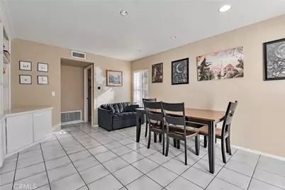 28001 Newfield Court, Saugus, CA 91350 - Photo 21