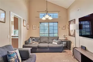 28001 Newfield Ct, Saugus, CA 91350 - Photo 7