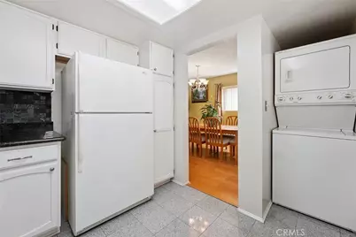 14325 Foothill Boulevard #34, Sylmar, CA 91342 - Photo 11