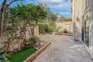 1035 McHugh Ct, Ventura, CA 93003 - Photo 33