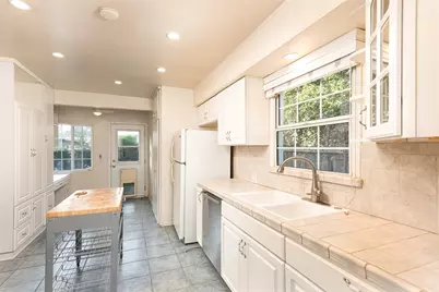 13532 Addison, Sherman Oaks, CA 91423 - Photo 9