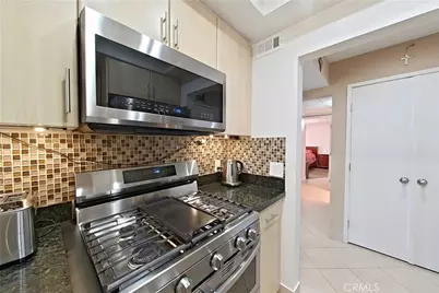 7826 Topanga Canyon Blvd #308, Canoga Park, CA 91304 - Photo 5