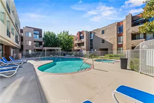 7826 Topanga Canyon Blvd, Canoga Park, CA 91304 - Photo 3