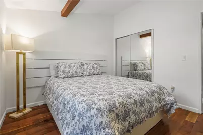 6151 Reseda Boulevard #8, Tarzana, CA 91335 - Photo 21