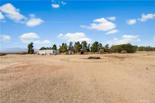 7985 W Ave A, Rosamond, CA 93560 - Photo 35