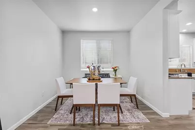 19904 Holly Drive, Saugus, CA 91350 - Photo 7