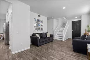 19904 Holly Dr, Saugus, CA 91350 - Photo 5