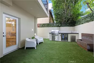 5248 Segals Wy, Sherman Oaks, CA 91411 - Photo 31