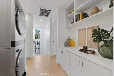 5248 Segals Way, Sherman Oaks, CA 91411 - Photo 17