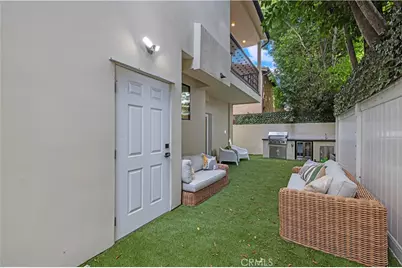 5248 Segals Way, Sherman Oaks, CA 91411 - Photo 33