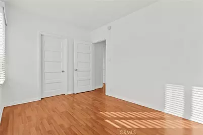 1322 S Van Ness, Los Angeles, CA 90019 - Photo 17
