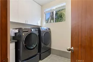 11527 Dona Dolores, Studio City, CA 91604 - Photo 17
