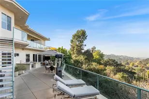 11527 Dona Dolores, Studio City, CA 91604 - Photo 29
