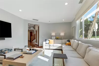 11527 Dona Dolores, Studio City, CA 91604 - Photo 13