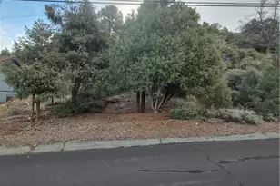 2024 Woodland Dr, Pine Mountain Club, CA 93222 - Photo 1