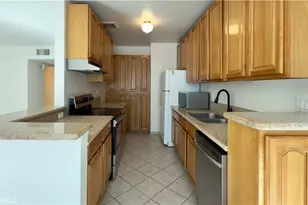 5403 Newcastle Ave, Encino, CA 91316 - Photo 21