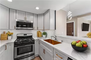 15511 Sherman Way, Van Nuys, CA 91406 - Photo 9