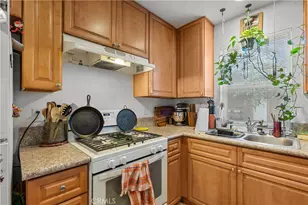 26142 Gravett Pl, Saugus, CA 91350 - Photo 11