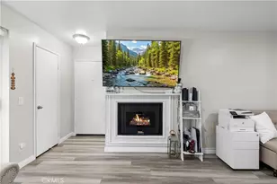 26926 Flo Ln, Canyon Country, CA 91351 - Photo 3