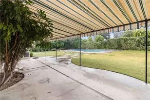 9827 Lasaine, Northridge, CA 91325 - Photo 25