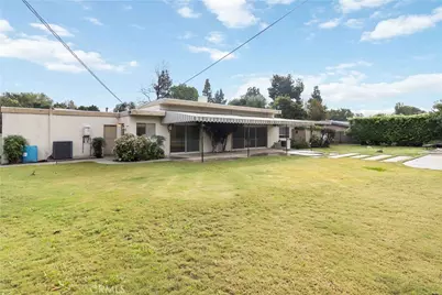 9827 Lasaine, Northridge, CA 91325 - Photo 23