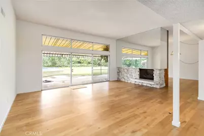 9827 Lasaine, Northridge, CA 91325 - Photo 3