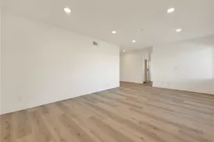 26109 Rainbow Glen, Newhall, CA 91321 - Photo 11