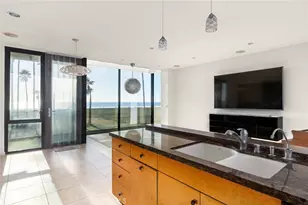 3009 Ocean Front Walk, Venice, CA 90291 - Photo 15