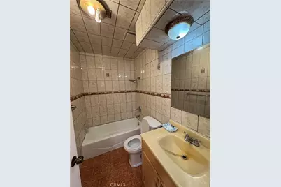 9119 Wakefield Avenue #2, Panorama City, CA 91402 - Photo 9