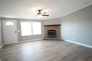 8925 Oleander, California City, CA 93505 - Photo 23