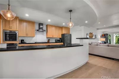 22661 Cavalier, Woodland Hills, CA 91364 - Photo 9