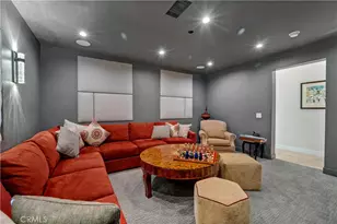 4326 Coronet Dr, Encino, CA 91316 - Photo 17