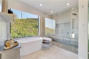 4326 Coronet Dr, Encino, CA 91316 - Photo 37
