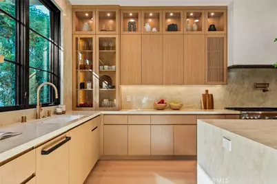 4245 Bellaire Ave, Studio City, CA 91604 - Photo 11