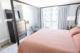 10747 Wilshire Blvd, Los Angeles, CA 90024 - Photo 37
