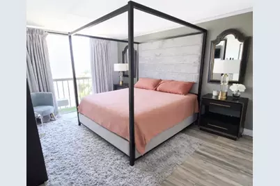 10747 Wilshire Boulevard #1305, Los Angeles, CA 90024 - Photo 27